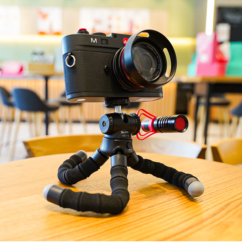 Desktop Octopus Tripod Handheld Camera Stand with Ball Head for Apple Devices